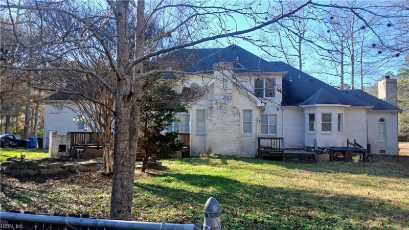 Photo 5 of 24 residential for sale in Chesapeake virginia