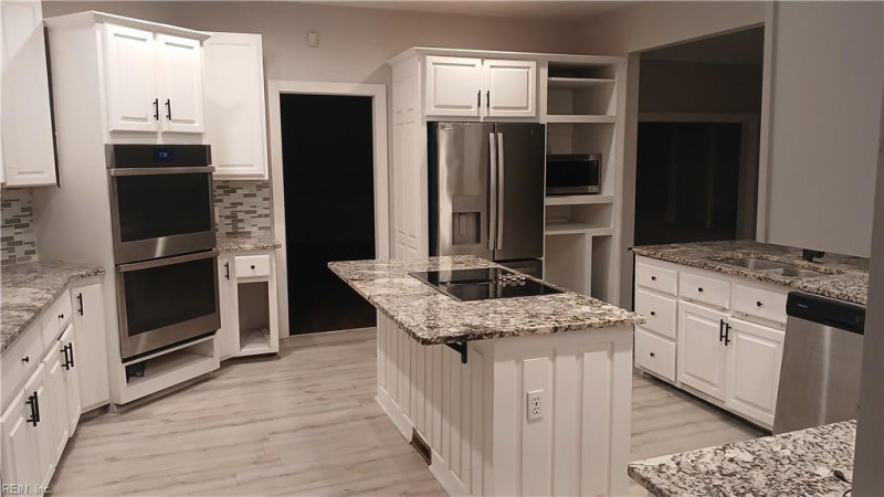 Photo 6 of 24 residential for sale in Chesapeake virginia