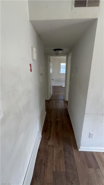 Photo 4 of 18 residential for sale in Chesapeake virginia Photo 4 of 18 residential for sale in Chesapeake virginia