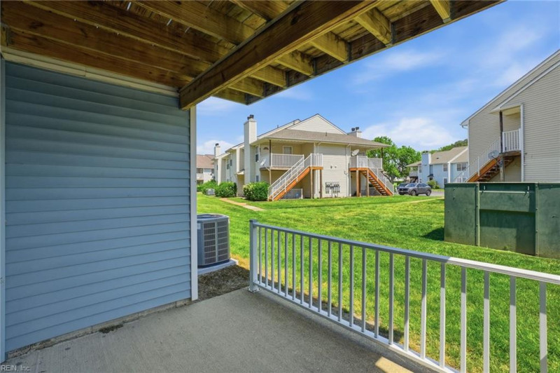 Photo 11 of 34 residential for sale in Virginia Beach virginia