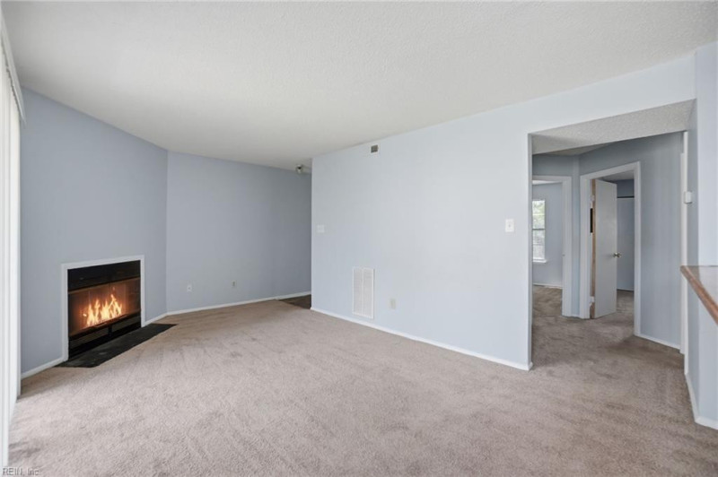 Photo 16 of 34 residential for sale in Virginia Beach virginia