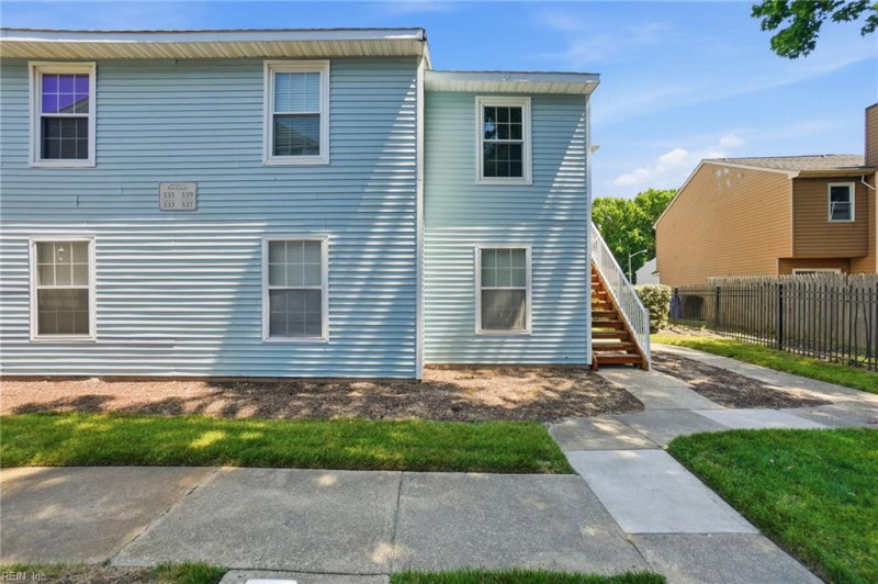 Photo 25 of 34 residential for sale in Virginia Beach virginia