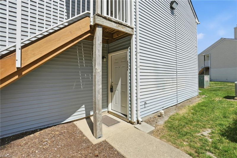 Photo 9 of 34 residential for sale in Virginia Beach virginia