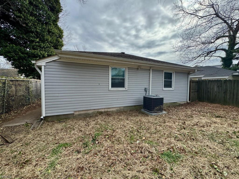 Photo 3 of 15 residential for sale in Norfolk virginia Photo 3 of 15 residential for sale in Norfolk virginia