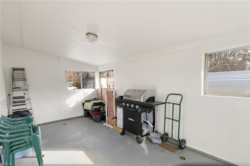Photo 15 of 22 residential for sale in Mathews County virginia