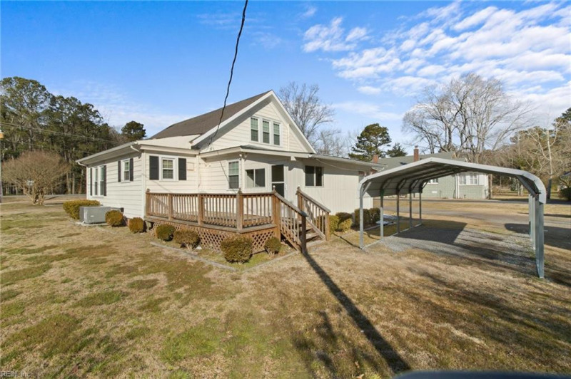 Photo 17 of 22 residential for sale in Mathews County virginia