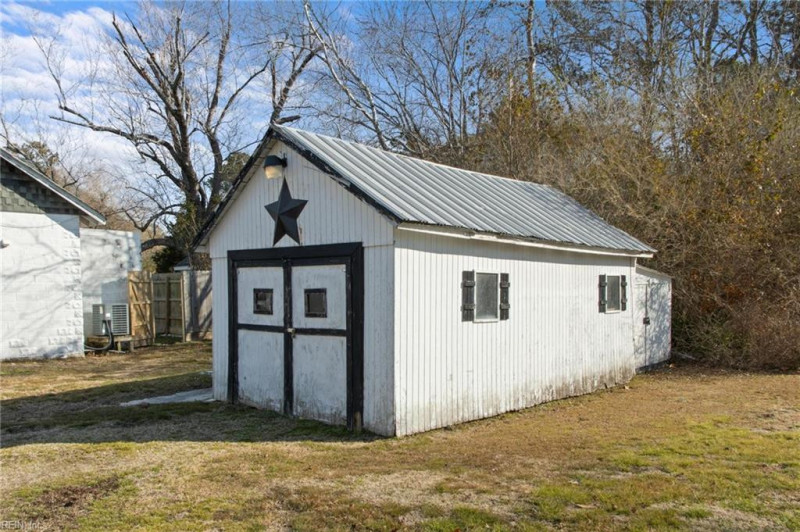 Photo 19 of 22 residential for sale in Mathews County virginia