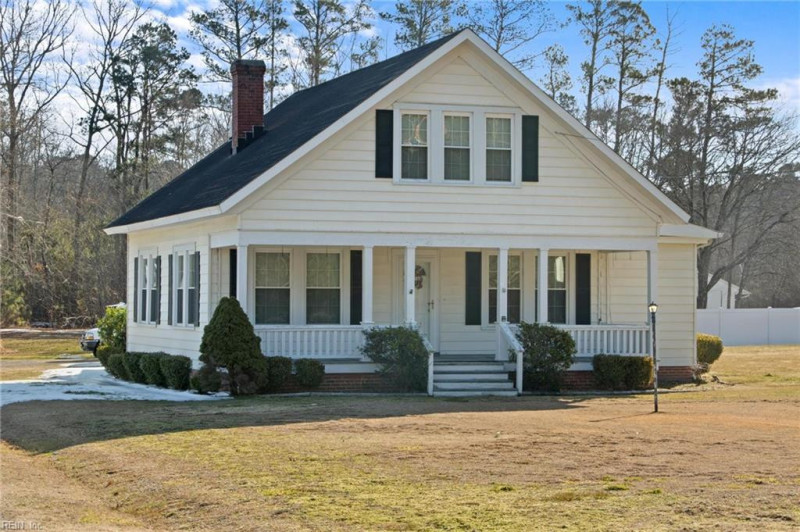 Photo 2 of 22 residential for sale in Mathews County virginia
