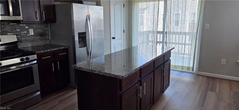 Photo 5 of 48 residential for sale in Virginia Beach virginia
