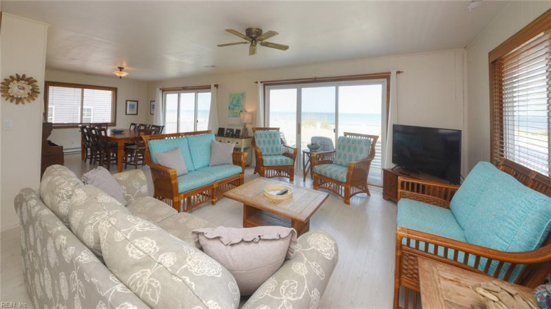 Photo 2 of 35 residential for sale in Virginia Beach virginia