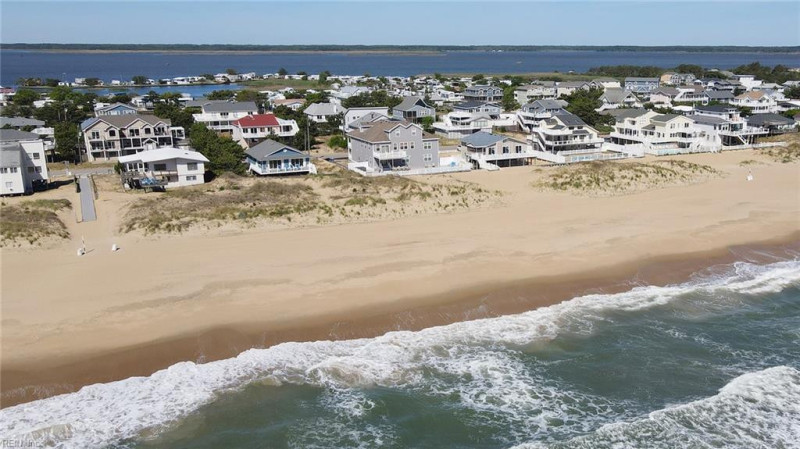 Photo 21 of 35 residential for sale in Virginia Beach virginia