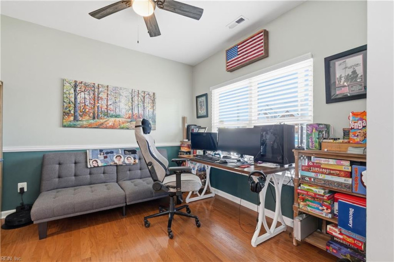 Photo 11 of 50 residential for sale in Suffolk virginia
