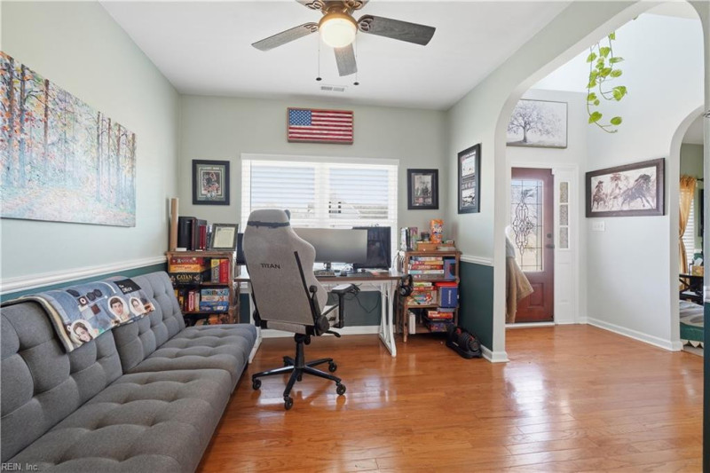 Photo 12 of 50 residential for sale in Suffolk virginia