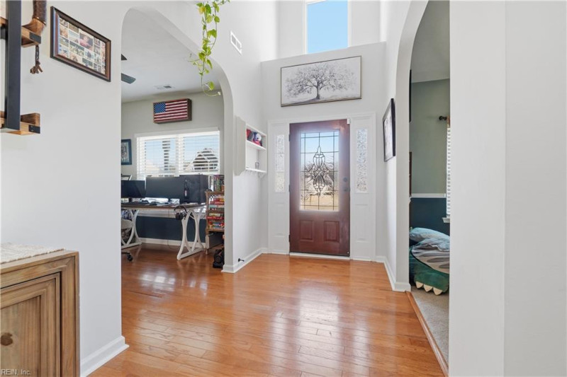 Photo 13 of 50 residential for sale in Suffolk virginia