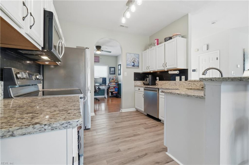 Photo 15 of 50 residential for sale in Suffolk virginia