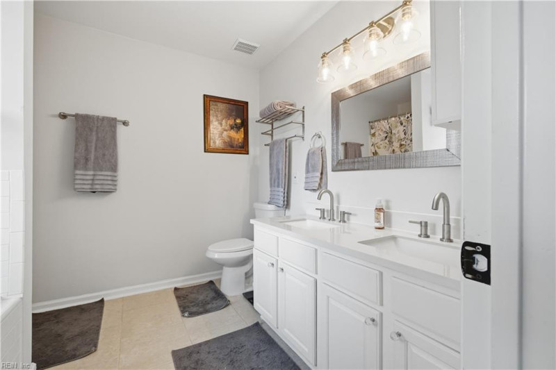 Photo 34 of 50 residential for sale in Suffolk virginia