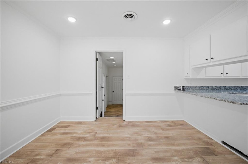 Photo 16 of 50 residential for sale in Portsmouth virginia