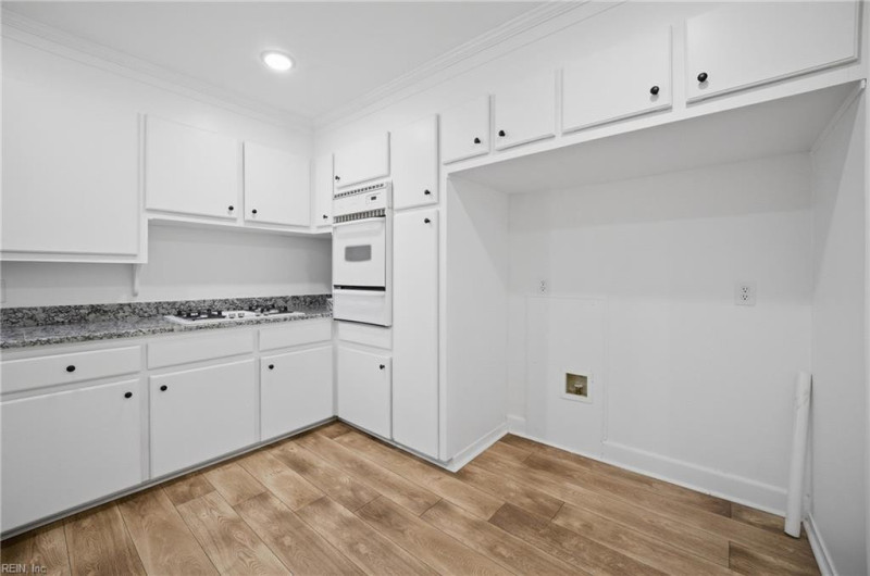 Photo 21 of 50 residential for sale in Portsmouth virginia