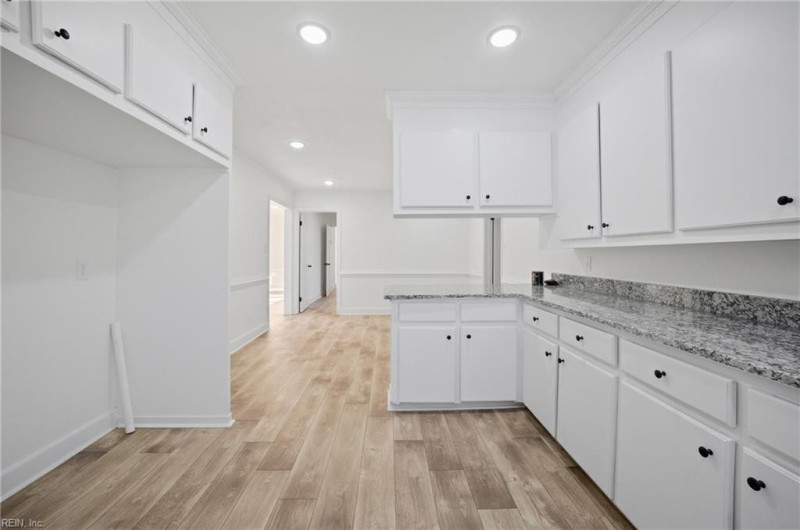 Photo 22 of 50 residential for sale in Portsmouth virginia
