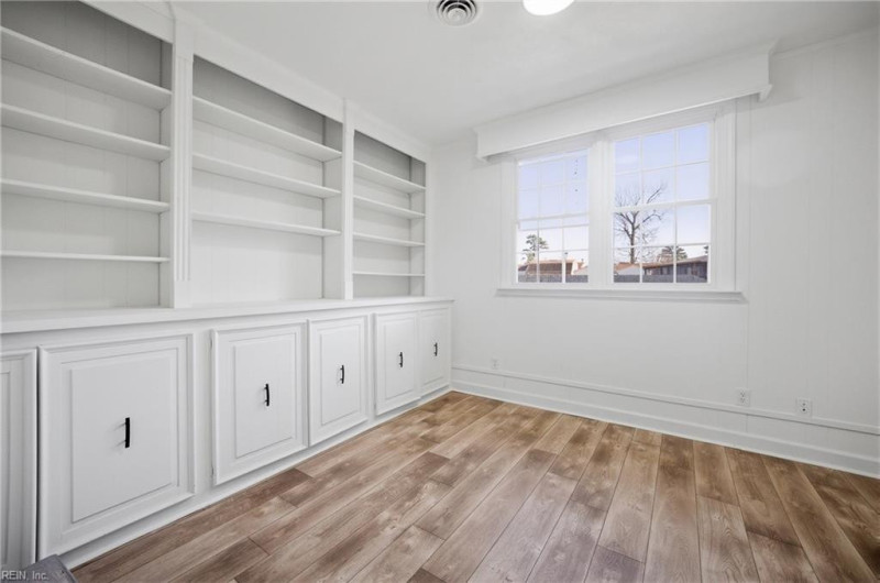 Photo 25 of 50 residential for sale in Portsmouth virginia