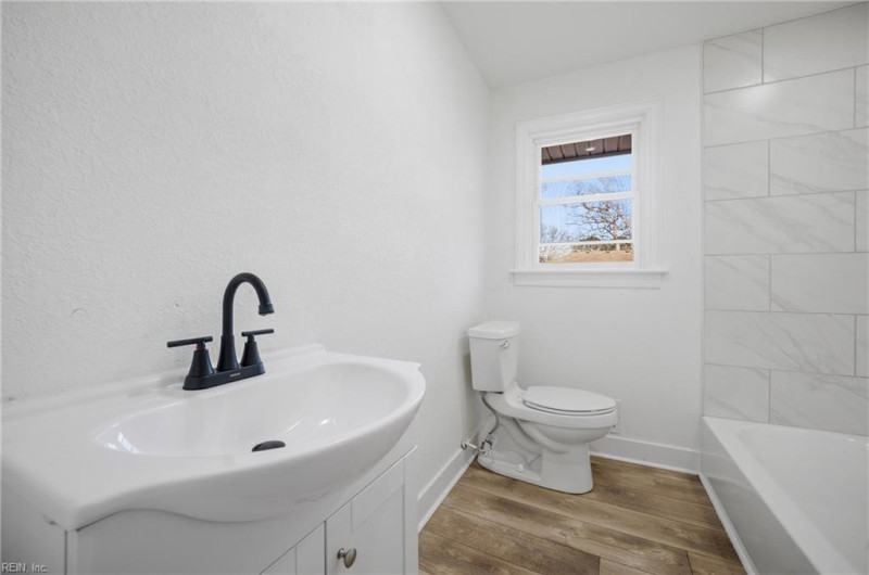 Photo 33 of 50 residential for sale in Portsmouth virginia