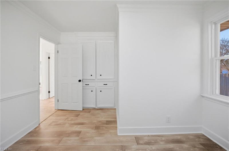 Photo 37 of 50 residential for sale in Portsmouth virginia