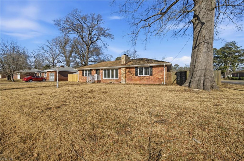 Photo 4 of 50 residential for sale in Portsmouth virginia