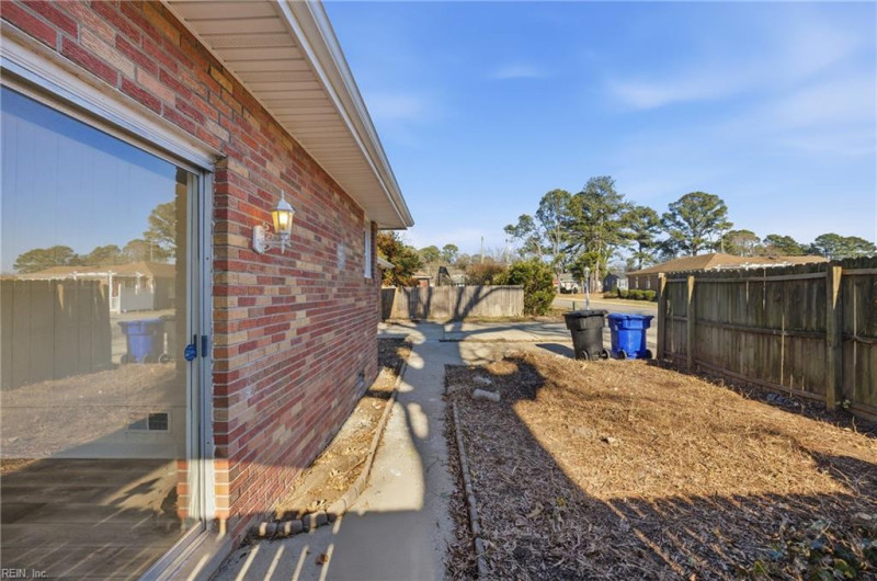 Photo 6 of 50 residential for sale in Portsmouth virginia
