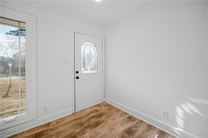 Photo 8 of 50 residential for sale in Portsmouth virginia