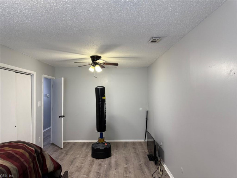 Photo 17 of 20 residential for sale in Portsmouth virginia Photo 17 of 20 residential for sale in Portsmouth virginia