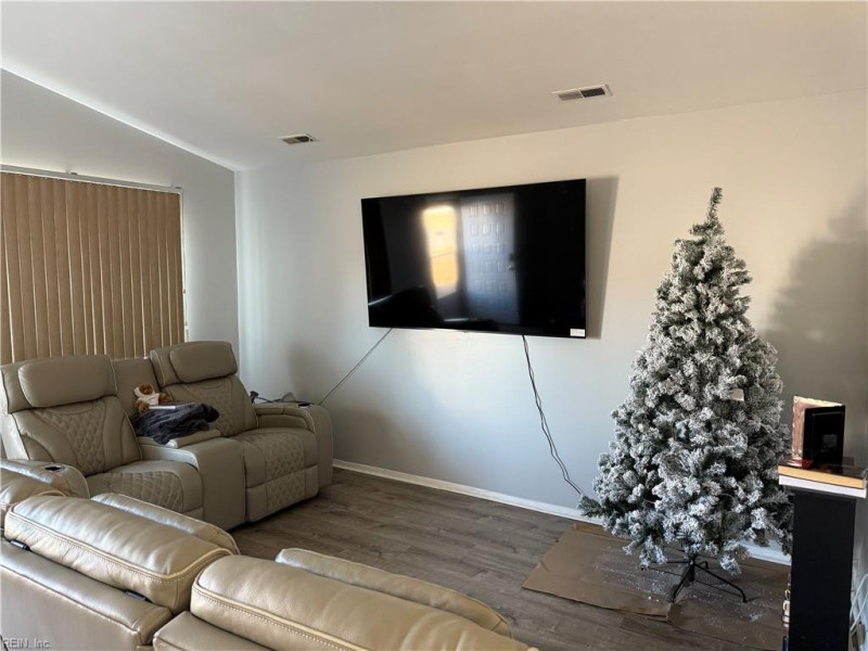 Photo 3 of 20 residential for sale in Portsmouth virginia Photo 3 of 20 residential for sale in Portsmouth virginia
