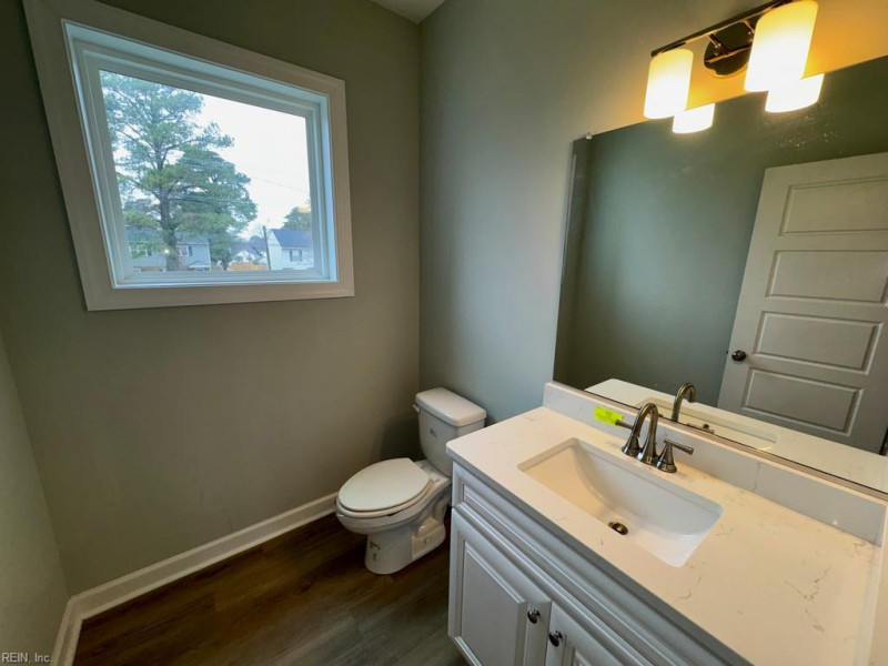 Photo 11 of 19 residential for sale in Norfolk virginia