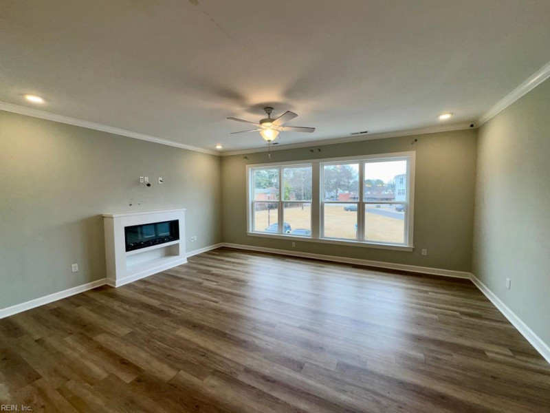 Photo 6 of 19 residential for sale in Norfolk virginia