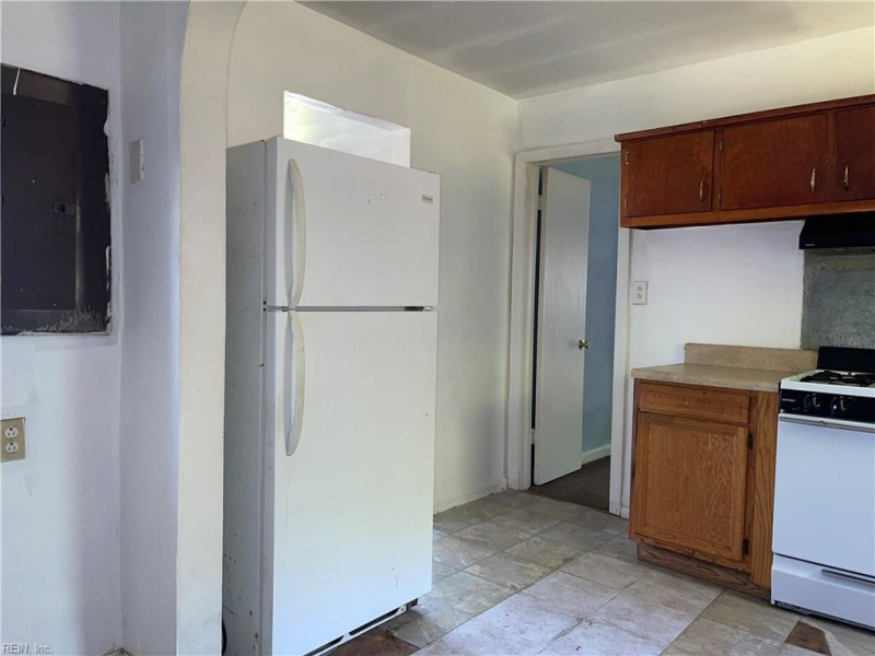 Photo 13 of 23 residential for sale in Portsmouth virginia