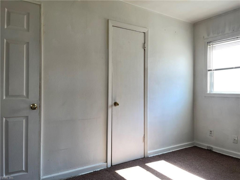 Photo 20 of 23 residential for sale in Portsmouth virginia