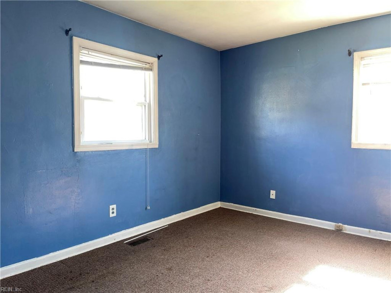 Photo 22 of 23 residential for sale in Portsmouth virginia