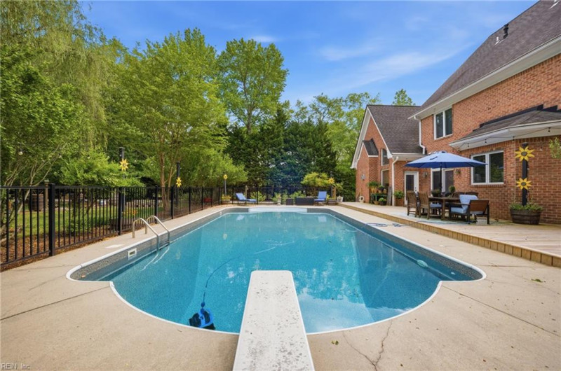 Photo 31 of 50 residential for sale in Chesapeake virginia Photo 31 of 50 residential for sale in Chesapeake virginia
