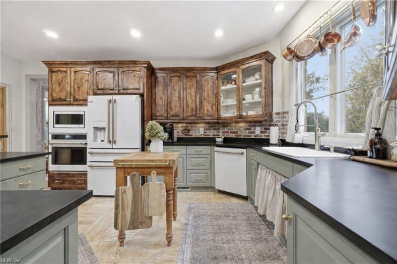 Photo 9 of 50 residential for sale in Chesapeake virginia Photo 9 of 50 residential for sale in Chesapeake virginia