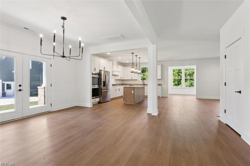 Photo 8 of 31 residential for sale in Suffolk virginia