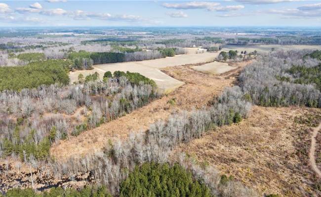 10445 Southampton Parkway, Southampton County, VA 23844