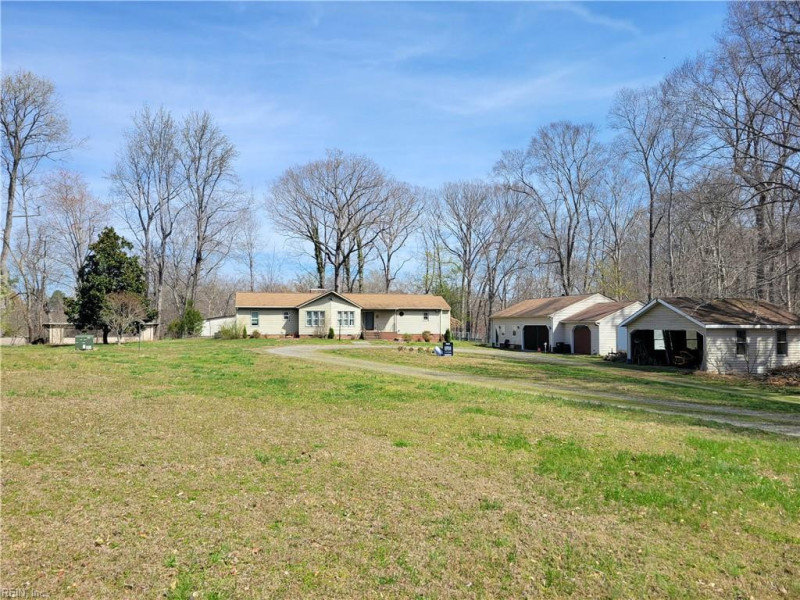 Photo 2 of 25 residential for sale in Hanover County virginia