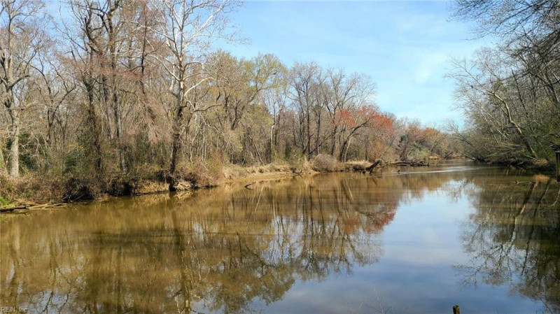 Photo 3 of 25 residential for sale in Hanover County virginia