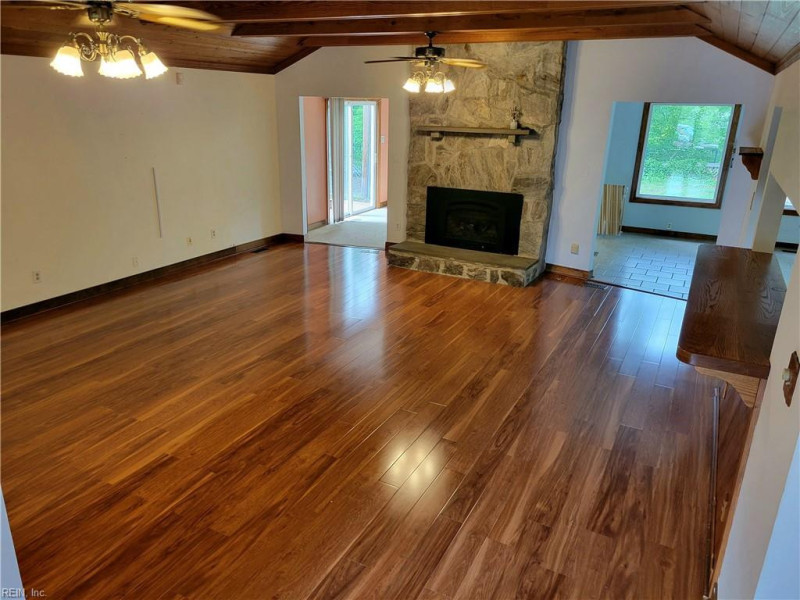 Photo 6 of 25 residential for sale in Hanover County virginia