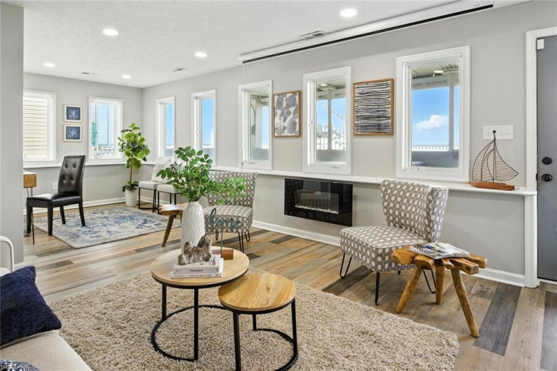 Photo 14 of 46 residential for sale in Hampton virginia