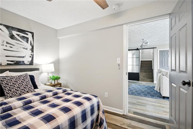 Photo 18 of 46 residential for sale in Hampton virginia