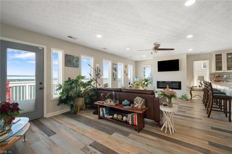 Photo 20 of 46 residential for sale in Hampton virginia