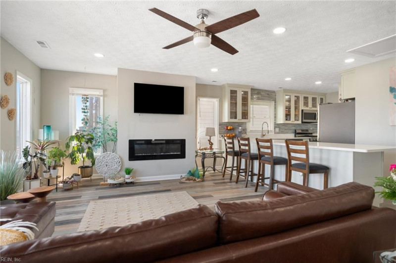 Photo 21 of 46 residential for sale in Hampton virginia