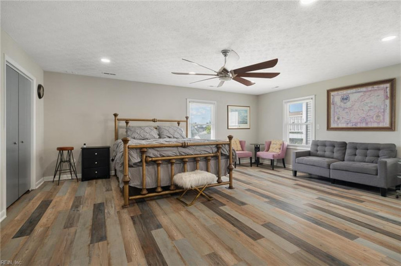 Photo 30 of 46 residential for sale in Hampton virginia