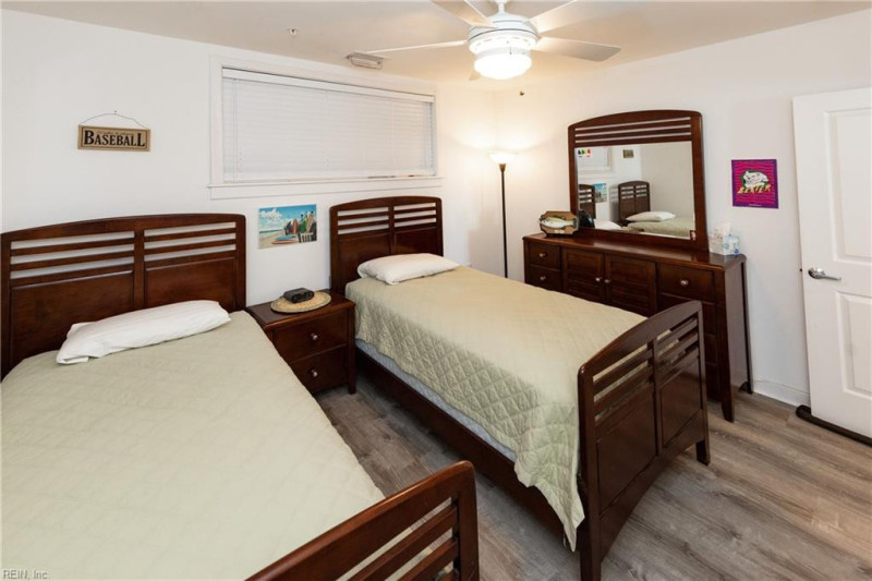 Photo 13 of 20 residential for sale in Virginia Beach virginia