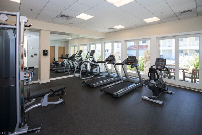 Photo 17 of 20 residential for sale in Virginia Beach virginia